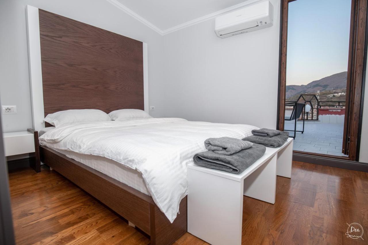 Suite Terrace Rooms & Apartments Korce Exterior photo
